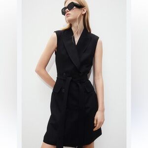 H&M Stylish Black Sleeveless Blazer Dress